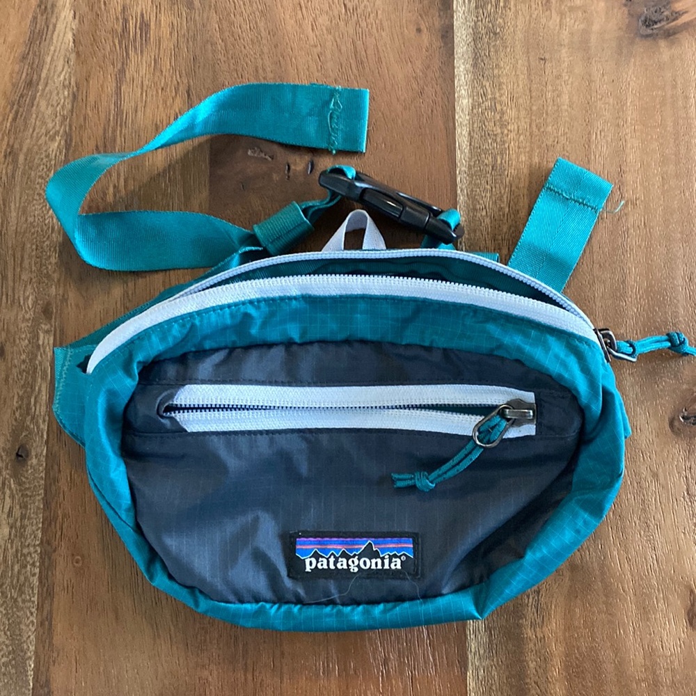 Patagonia ultralight black hole hip pack